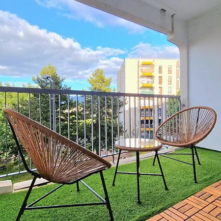 Apartmán T3 2 Lits Terrasse Parking Centre St-etienne *